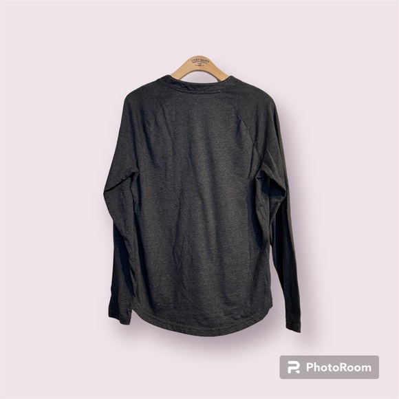 Oakley Men’s Henley Style Shirt Medium - Picture 3 of 4